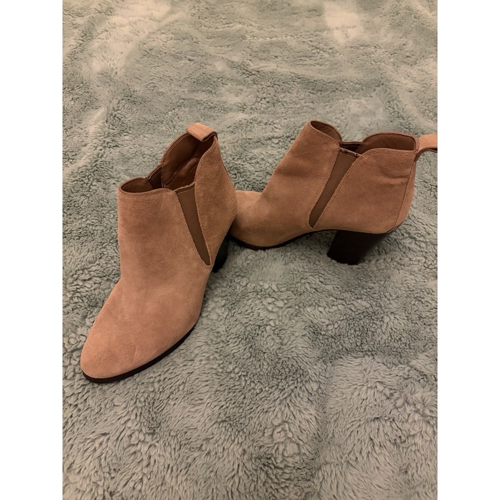 Michael Kors Women's 6M Tan Suede Ankle Boots